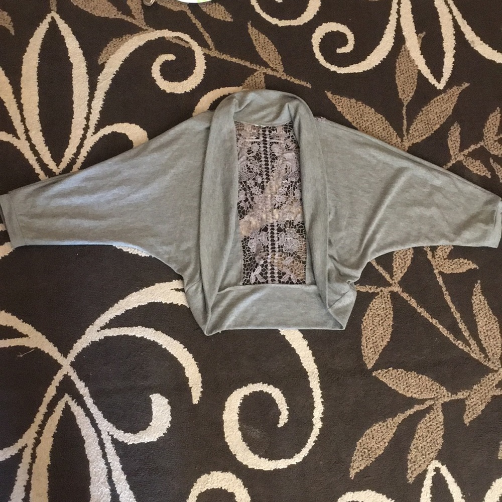 Grey Lace Back Shall